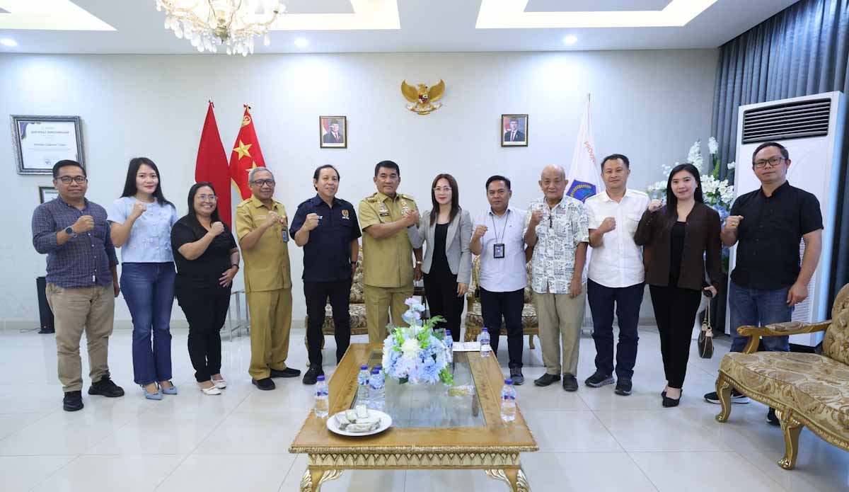 Gubernur Sulut Yulius Selvanus Minta PWI Perkuat Profesionalisme dan Tangkal Hoaks di Era Digital