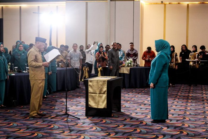Wagub Malut Sarbin Sehe Kukuhkan Bunda Literasi, Targetkan Gerakan Baca Tembus 10 Kabupaten/Kota