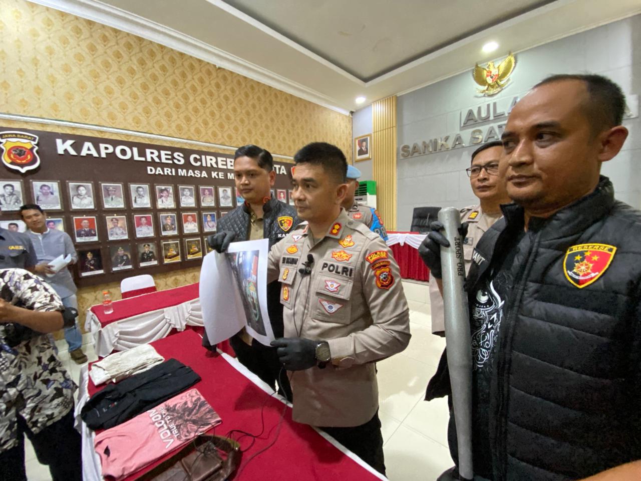 Polres Cirebon Kota Ringkus 2 Tersangka Perusakan Warung Janda oleh Kelompok Motor