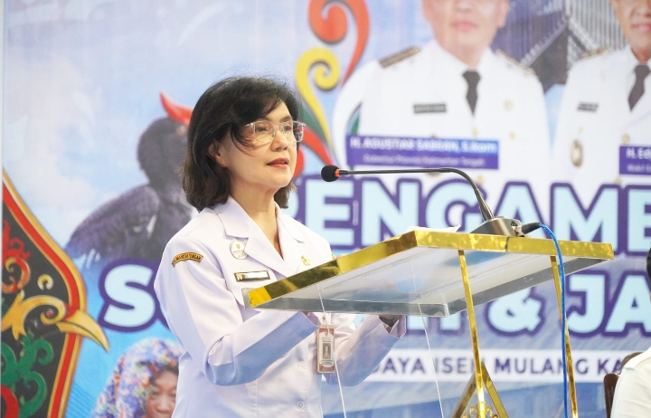 Pj Sekda Kalteng Linae Victoria Aden Ambil Sumpah 60 Juri Festival Budaya Isen Mulang 2026, Tegaskan Penilaian Harus Objektif
