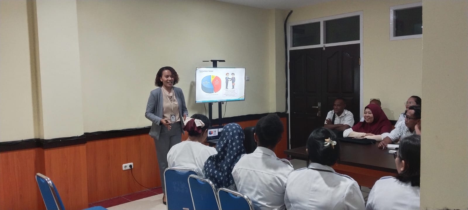 Staf PTSP Kabupaten Jayapura Dilatih Etika Pelayanan Ala Bank Mandiri, Target UMKM Kampung Dapat KUR