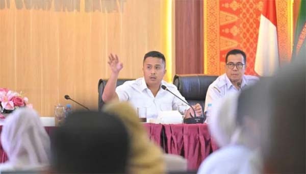 Wagub Sumbar Vasko Ruseimy Instruksikan Seluruh OPD Siapkan Proposal Matang demi Rebut Program Nasional 2027