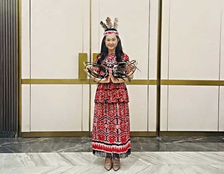 Guru SMAS Kristen Immanuel Pontianak Tio Magdalena Manurung Lolos Program Pertukaran ke Korea Selatan, Angkat Budaya Dayak dan Bubur Pedas