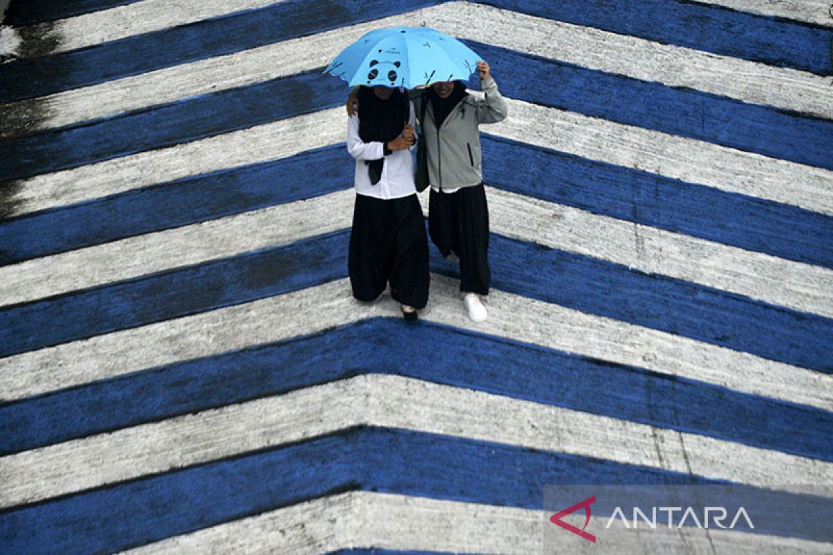 Cuaca Berkabut dan Hujan Ringan Diprakirakan BMKG Landa Yogyakarta, Warga Diimbau Waspada Aktivitas Luar Ruangan