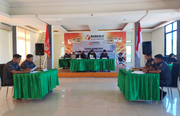 Bawaslu Pesisir Selatan Gelar Simulasi Sidang Ajudikasi, Jajaran Pengawas Diperkuat Hadapi Sengketa Pemilu