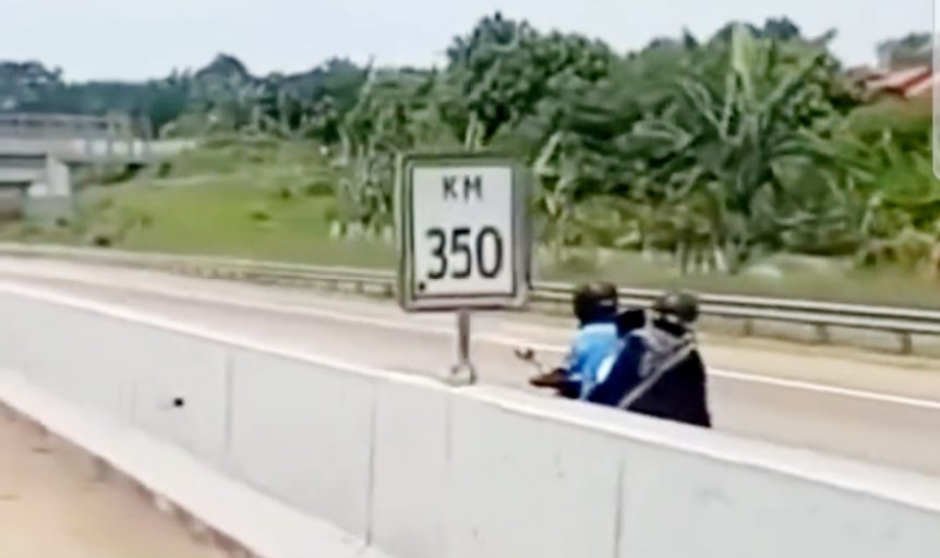 Motor Bonceng Tiga Nekat Masuk Tol Semarang-Batang, Petugas JSB Kejar hingga KM 353
