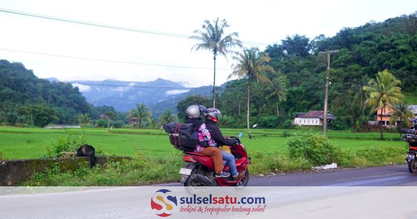 Asmo Sulsel Bagikan 5 Tips Aman Bawa Barang Besar Pakai Motor, Hindari Risiko Kecelakaan di Makassar