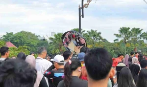 Wahana Flying Fox Gratis dari Damkar Jadi Magnet Baru CFD Palembang, Anak-Anak Antre Sejak Pagi