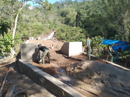 Sinergi TNI-Rakyat Bangun Jembatan Gantung di Lampung Utara, 450 Jiwa di Dua Desa Segera Nikmati Akses Baru