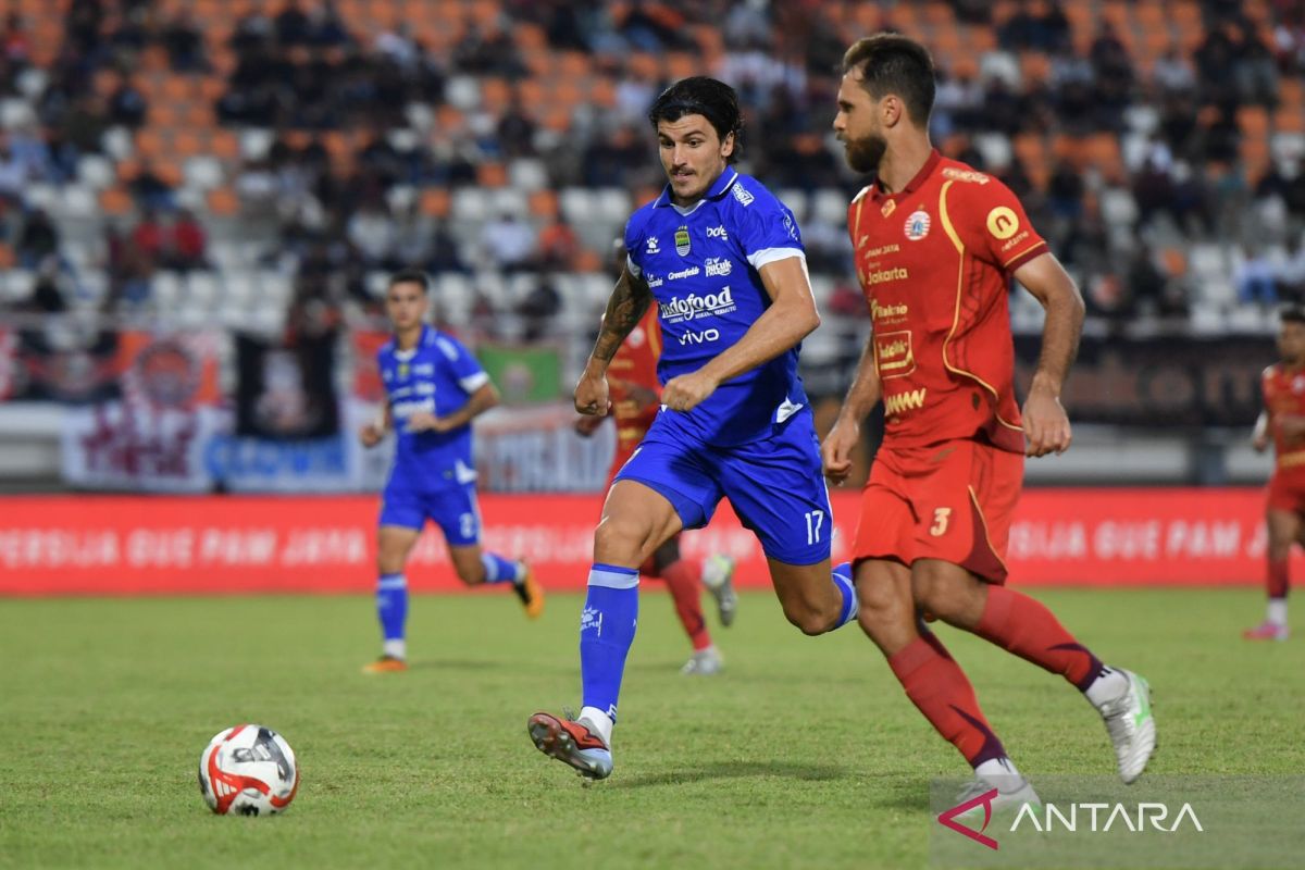 Persib Bandung Hanya Butuh Satu Poin untuk Juara, Adam Alis Incar Kemenangan di Kandang