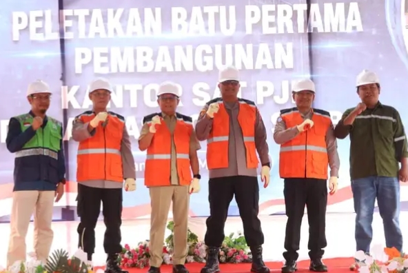 Kapolda Sulbar Letakkan Batu Pertama Kantor PJR di Kalukku, Jadi Percontohan Nasional dan Dilengkapi Rest Area