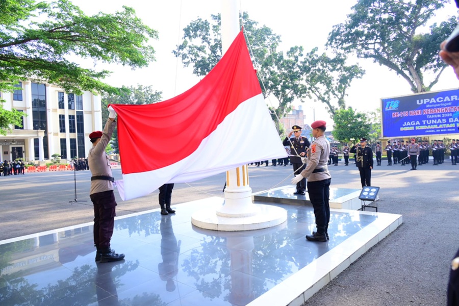 Kapolda Jambi Irjen Krisno H Siregar Peringatkan Personel Jangan Mudah Terpecah di Tengah Perbedaan Saat Harkitnas 2026