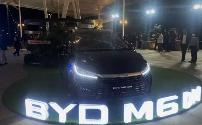 BYD M6 Cross PHEV Resmi Meluncur di Indonesia, Teknologi Dual Mode Diklaim Irit BBM di Tengah Kenaikan Harga Bensin