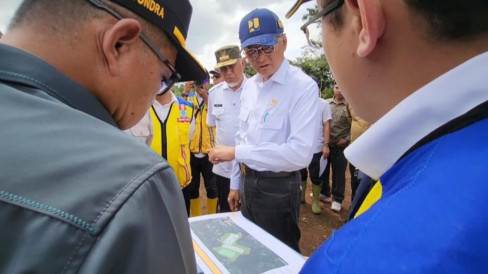 Menteri PU Instruksikan Perlebaran Jalan ke Sekolah Rakyat 16 Hektar di Tanah Datar, Lahan Hibah Keluarga Wamen BUMN Doni Oskaria
