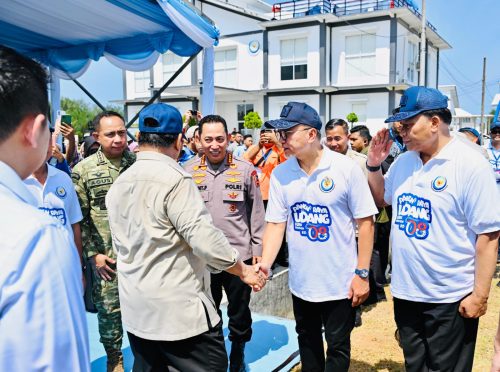 Presiden Prabowo Panen Raya Udang di Kebumen, Targetkan Indonesia Jadi Produsen Nomor Satu Dunia