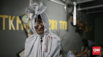 Polisi Pastikan Sosok Mirip Pocong Duduk di Teras Warga Depok Hanya Kain Terbawa Angin