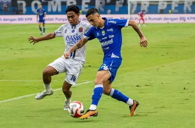 Eliano Reijnders Puji Atmosfer Bobotoh Lebih Gila dari Suporter Belanda Usai Persib Hattrick Juara Liga Super 2025/2026