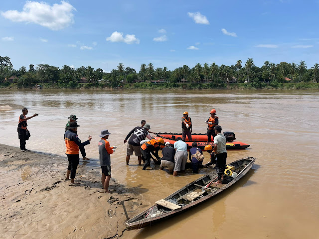 Tim SAR Temukan Ali Jnur Meninggal Tenggelam di Sungai Batanghari Tebo, 200 Meter dari Titik Awal Jatuh