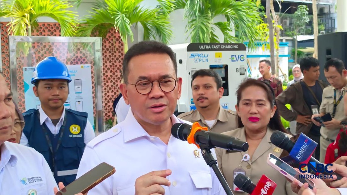Prabowo Wajibkan Ekspor CPO, Batu Bara, dan Ferroalloy Lewat Danantara, Berlaku Penuh 2027