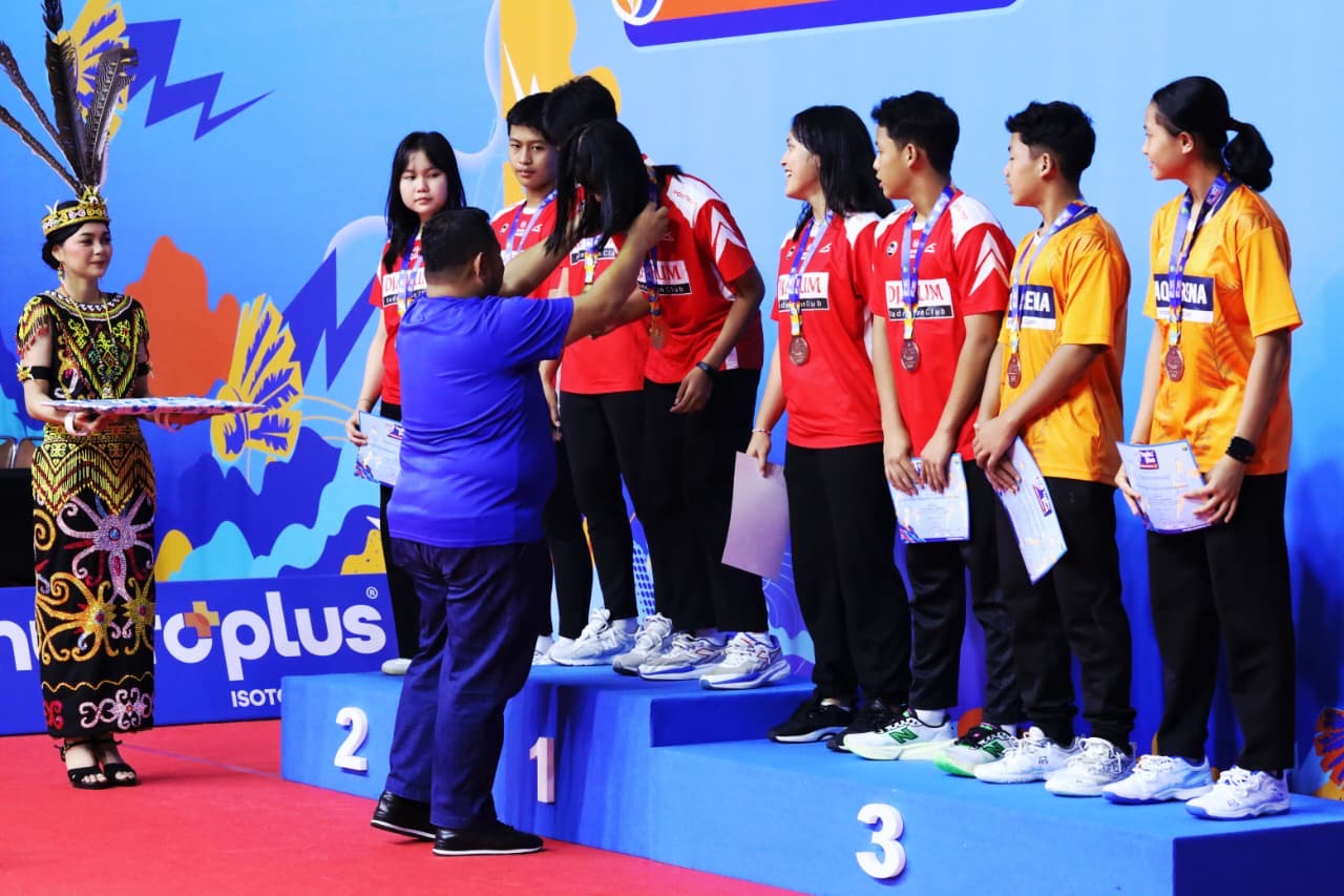 Tutup Sirnas B Kaltim 2026, Bupati PPU Mudyat Noor Soroti Regenerasi Pebulu Tangkis Usia Dini