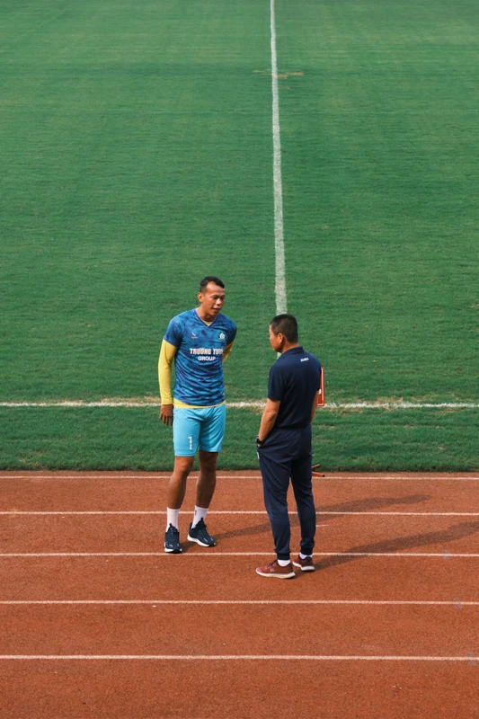 Jean-Paul van Gastel Nilai BRI Super League 2025/2026 Paling Unik, Sorot Level Persib dan Persija