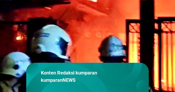 Kebakaran di Surabaya Tewaskan Dua Orang, Diduga dari Korsleting Cas Motor Listrik
