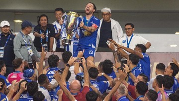 Marc Klok Ucapkan Salam Perpisahan Emosional untuk Bojan Hodak: “Bandung Akan Mencintaimu Selamanya”