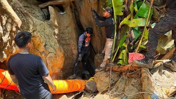 Tim Penyelamat Banjir Gua Laos Berpacu dengan Waktu, Tujuh Warga Hilang Lima Hari