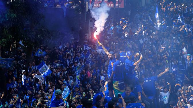 Konvoi Juara Persib di Bandung Berantakan, Dedi Kusnandar Minta Evaluasi Demi Keamanan Pemain dan Bobotoh