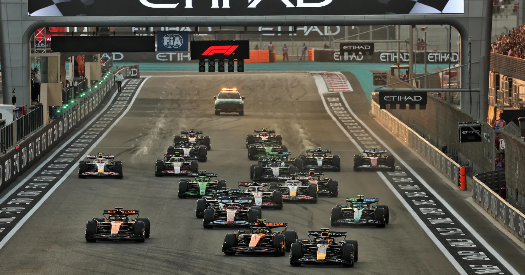 F1 Siapkan Sirkuit Alternatif Jika Balapan Qatar dan Abu Dhabi Batal Akibat Konflik Iran-AS