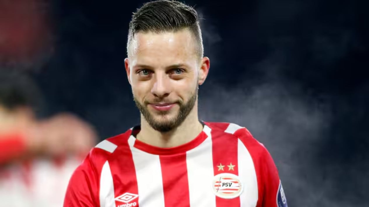 Persib Bandung Incar Eks Gelandang PSV Eindhoven Bart Ramselaar di Bursa Transfer Bebas