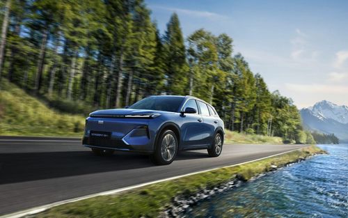 Geely EX2, EX5, dan Starray PHEV Resmi Debut di IIMS Surabaya 2026, Harga Mulai Rp 248,9 Juta