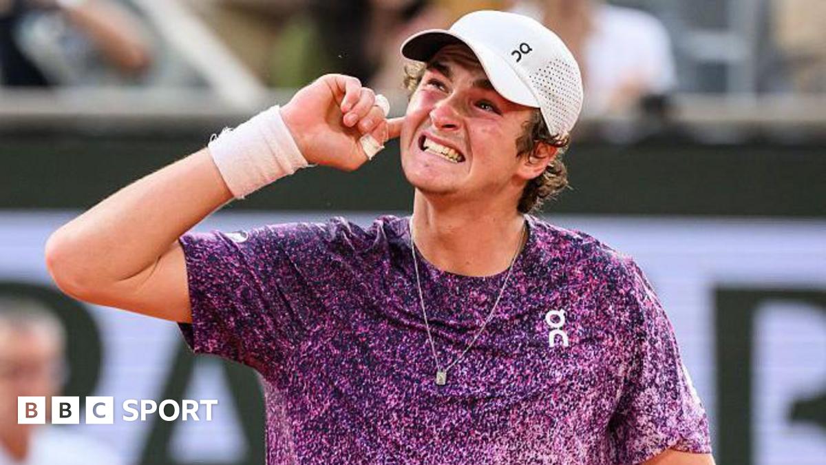Joao Fonseca Kalahkan Novak Djokovic di Roland Garros, Bukti Nyata Bakat Muda Brasil