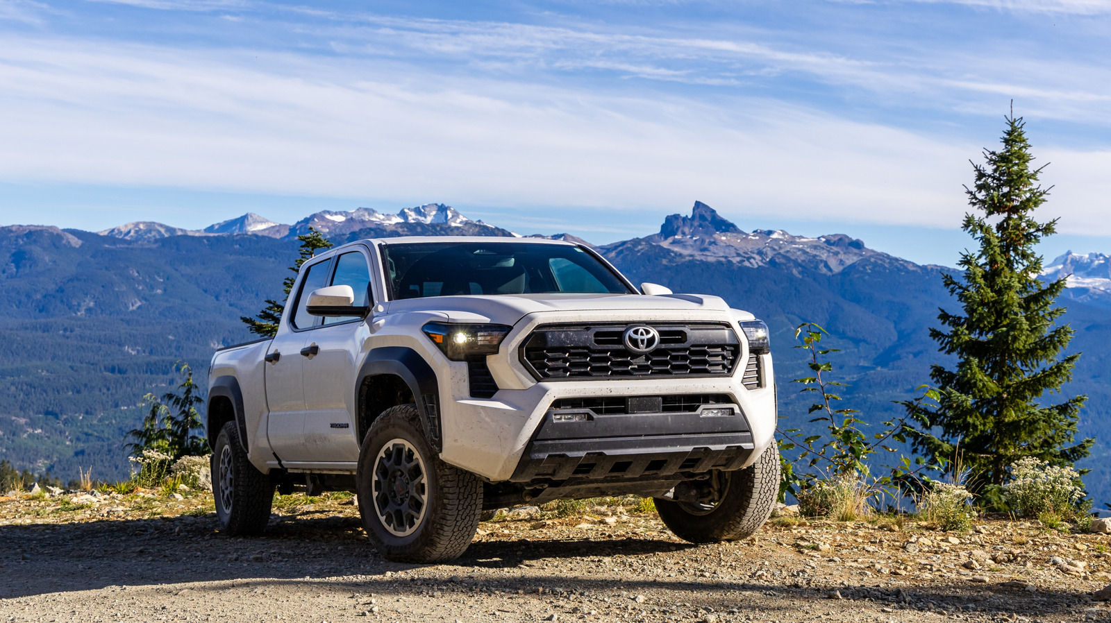 Toyota Imbau Pemilik 4WD Lakukan Satu Hal Penting Ini Secara Rutin, Tercantum di Buku Manual