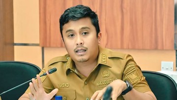 Wagub Sumbar Vasco Ruseimy Balas Pernyataan Abu Janda: Kacamata Miring dan Retak yang Melihat Barbar