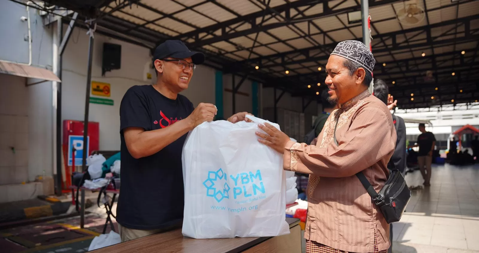 Salurkan 2.122 Hewan Kurban, PLN Jangkau Lebih dari 206 Ribu Penerima Manfaat di Iduladha 1447 H