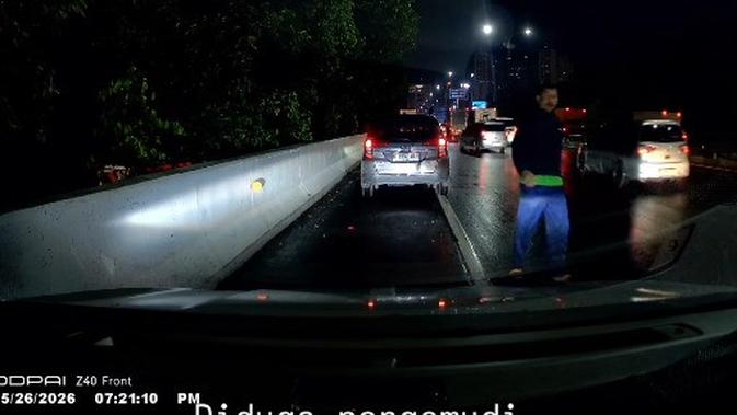 Polisi Tangkap Sopir Taksi Online yang Ngamuk di Tol JORR, Rusak Mobil Korban dengan Kunci Roda