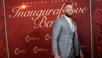 Manajer McGregor Bantah Rumor Duel Lawan Holloway, Comeback di UFC 329 Masih Incar Chandler