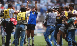 Gol Abad Ini Diego Maradona di Piala Dunia 1986: Aksi Solo Melewati 5 Pemain Inggris yang Tak Pernah Tergantikan