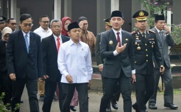 Wamendikdasmen Fajar Riza Pimpin Upacara Hari Lahir Pancasila di Lebak, Tinjau Makan Bergizi Gratis dan Sekolah Rakyat