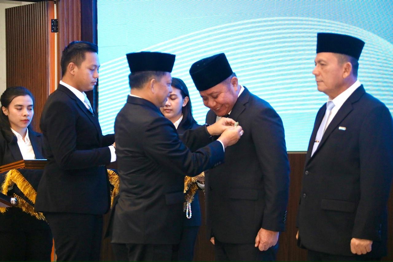 Gubernur Sumsel Herman Deru Terima Satyalancana Wira Karya dari Presiden atas Rehabilitasi Mangrove
