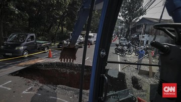 Pembukaan Bertahap Jalan Lenteng Agung Arah Depok Diundur, Lajur Sisi Rel Baru Buka Pukul 08.00 WIB