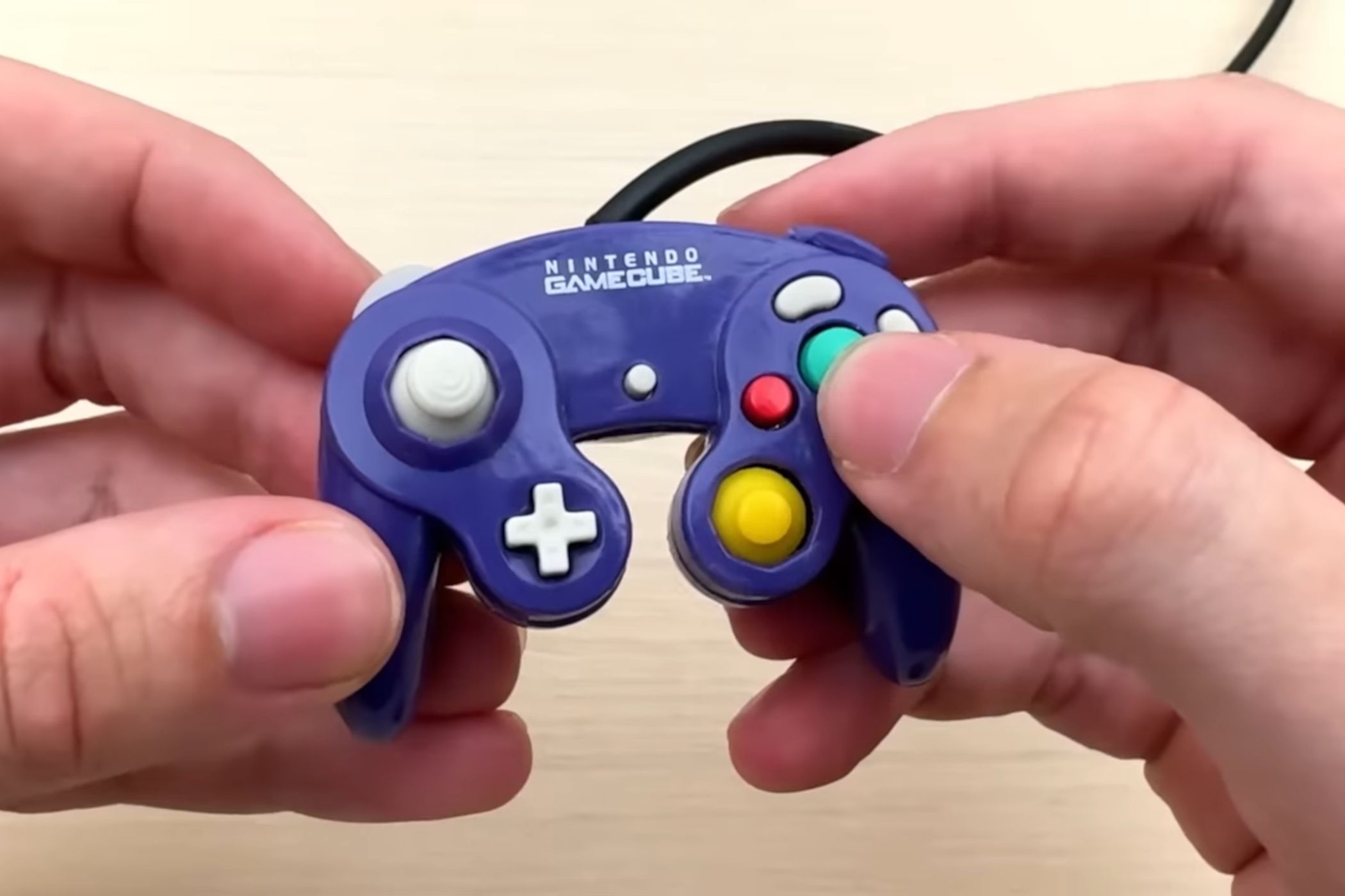 Gantungan Kunci GameCube Disulap Jadi Controller Fungsional oleh Modder dengan Chip RP2040