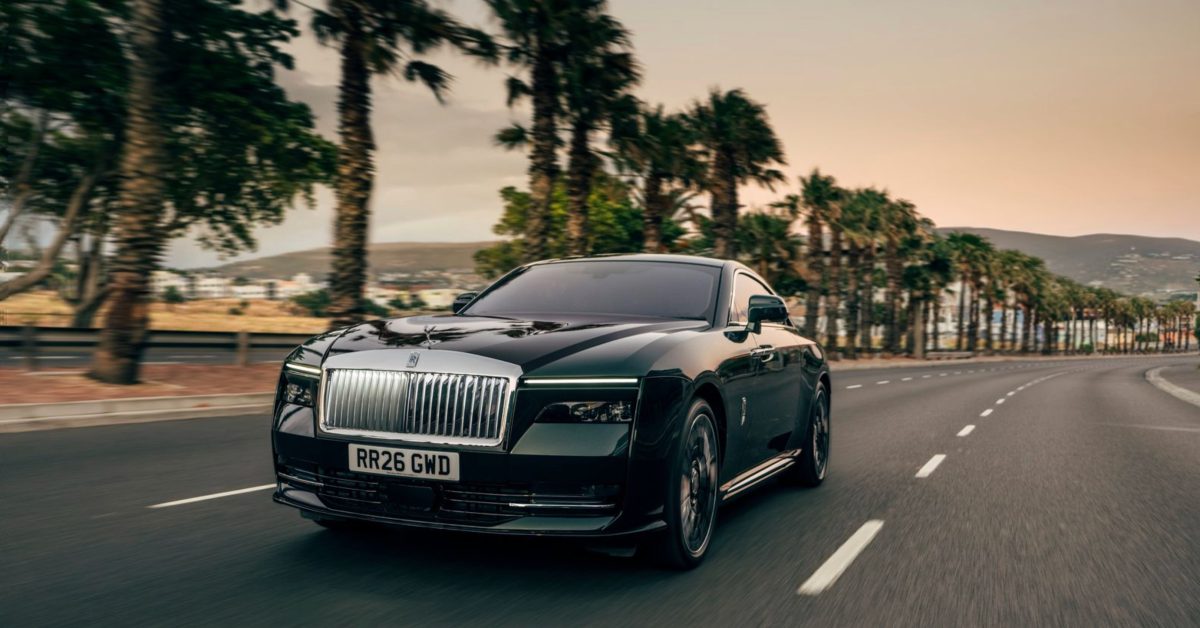 Rolls-Royce Spectre Series II Resmi Meluncur: Jarak Tempuh Naik 16%, Kini Pakai Port NACS