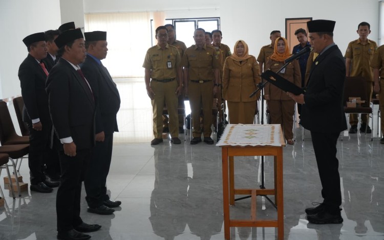 Wakil Wali Kota Palangka Raya Lantik Pejabat Baru, Target Akselerasi PAD dan Pelayanan Publik