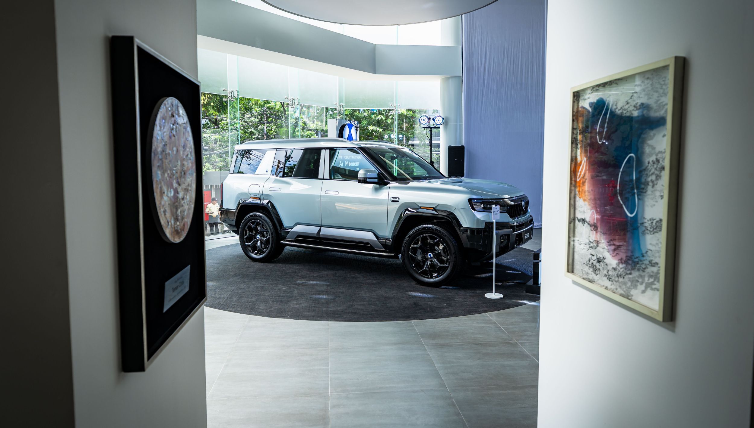DENZA Jadi VIP Mobility Partner ArtMoments 2026, Showroom Keenam Resmi Dibuka di Pondok Indah