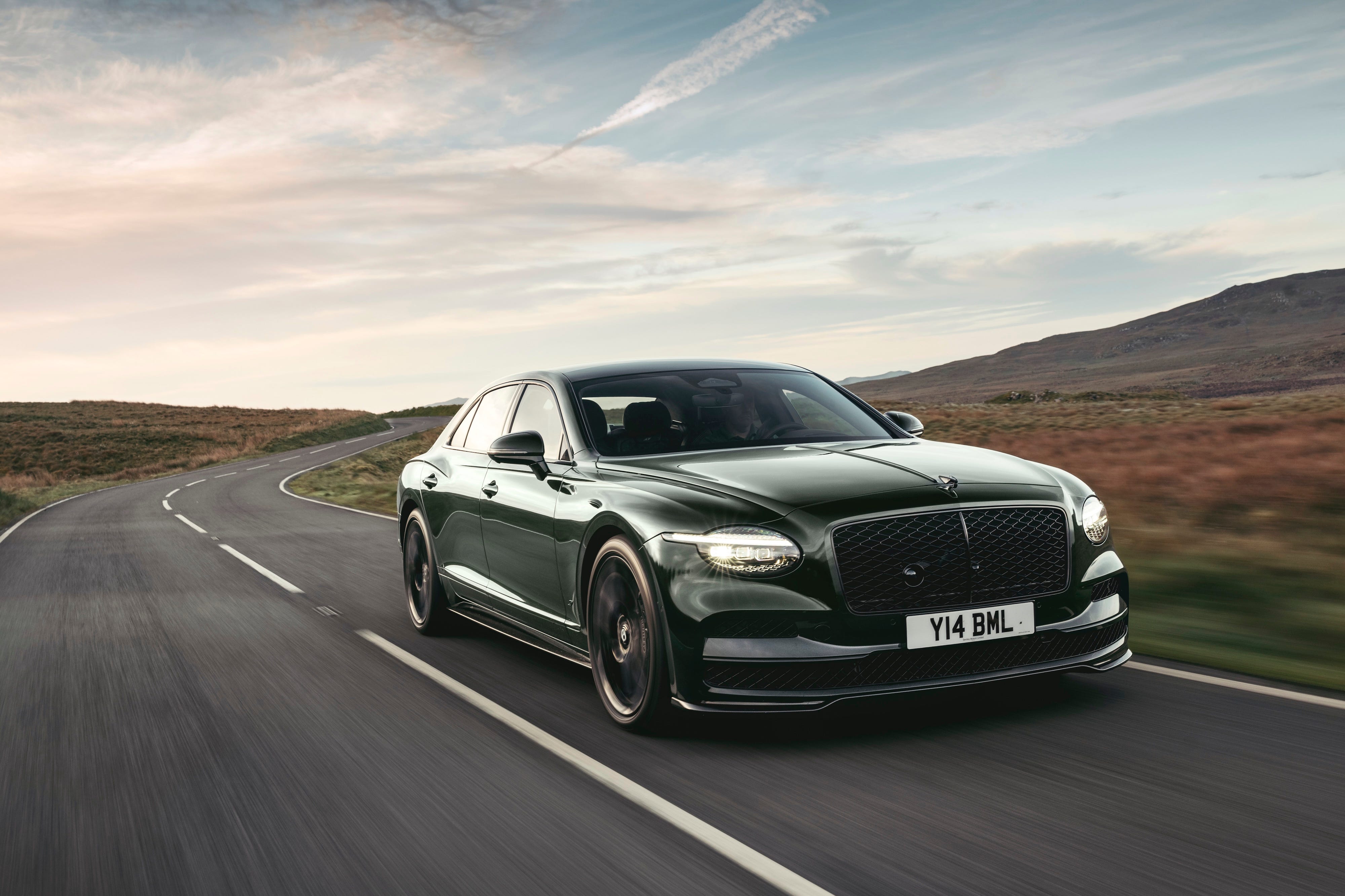 Bentley Flying Spur 2027 Facelift Resmi Meluncur, Dapat Wajah Baru dan Varian ‘S’ Bertenaga 671 HP