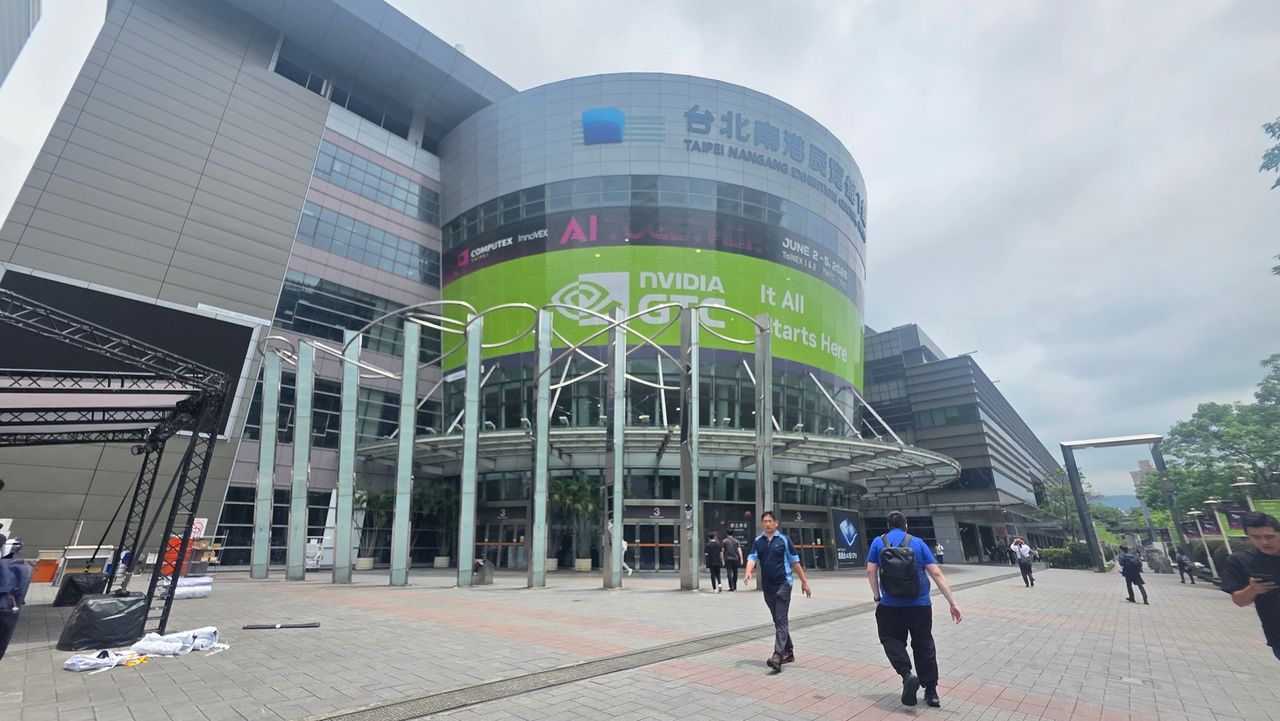 Intel Akui Kegagalan Arrow Lake di Computex 2026, Asus Perkenalkan Router Wi-Fi 8 Perdana