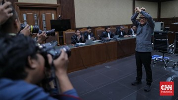 Majelis Hakim Jakarta Pusat Jatuhkan Vonis 4,5 Tahun Penjara untuk Mantan Wamenaker Noel Ebenezer