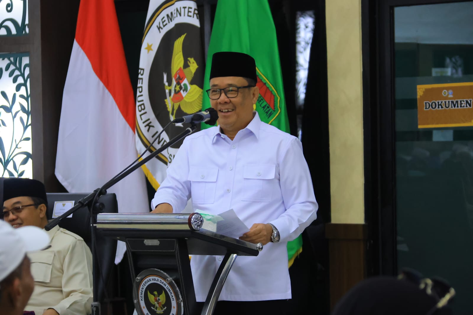 Wagub Sumsel Cik Ujang Apresiasi Sinergi Petugas dalam Pemulangan Jamaah Haji Kloter II Debarkasi Palembang